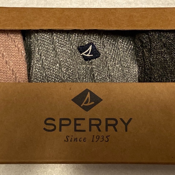 Sperry Accessories - NWT 3-pack Sperry Women’s crew socks Sz 5-10